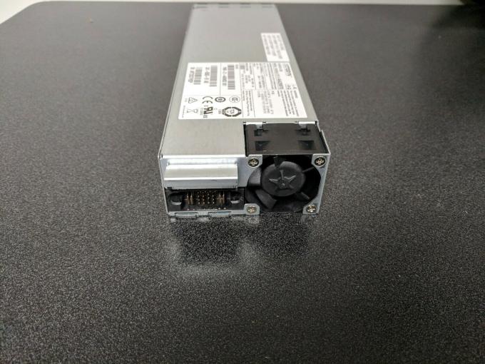 Überflüssige Stromversorgung PWR-4450-1000W-AC ISR4351/K9 CISCO mit Ipbase-sek App-Lizenzen